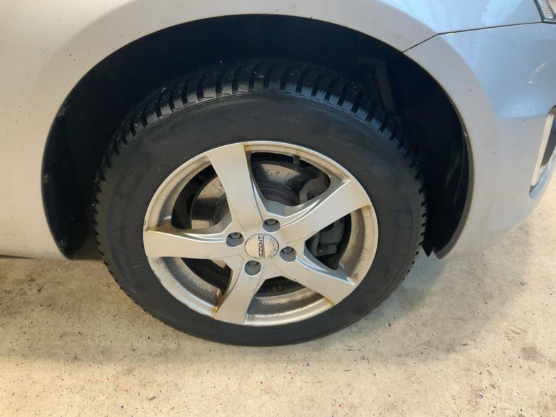 Suzuki Swift 1.2 Shine 4x4 2015 – снимка 11