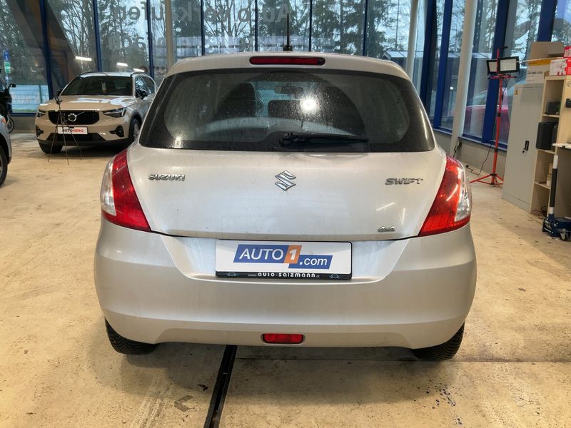 Suzuki Swift 1.2 Shine 4x4 2015 – снимка 7