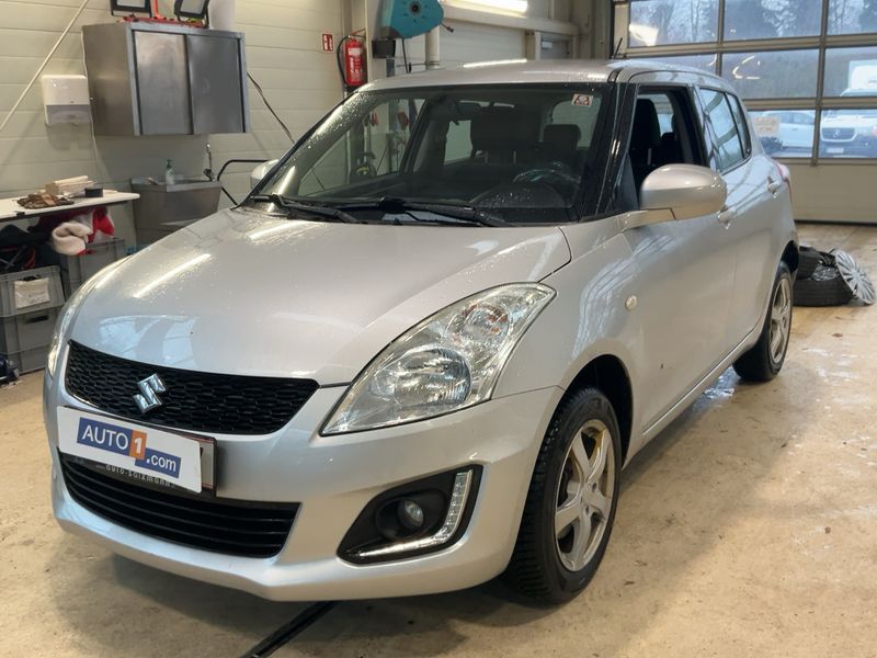 Suzuki Swift 1.2 Shine 4x4 2015 – снимка 1