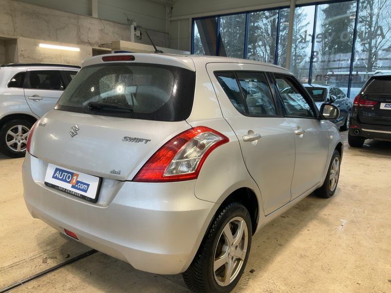 Suzuki Swift 1.2 Shine 4x4 2015 – снимка 8