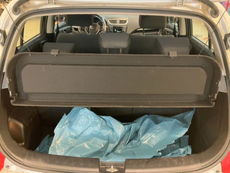 Suzuki Swift 1.2 Shine 4x4 2015 – снимка 16