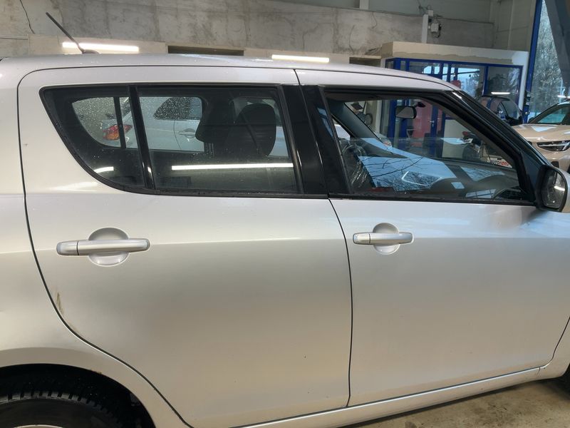 Suzuki Swift 1.2 Shine 4x4 2015 – снимка 10