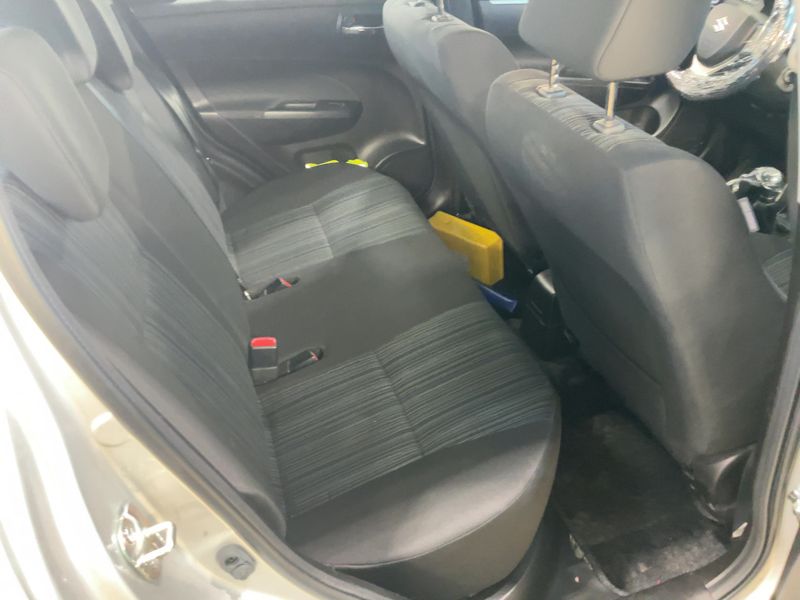 Suzuki Swift 1.2 Shine 4x4 2015 – снимка 20