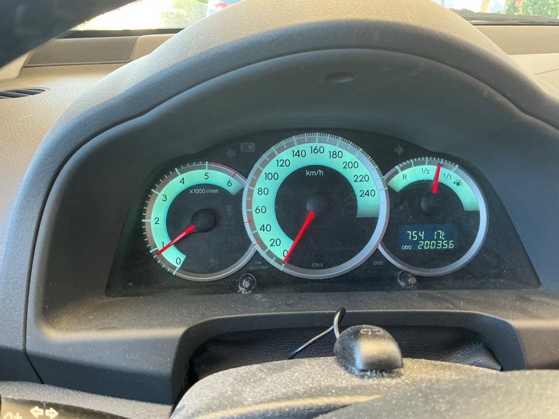 Toyota Corolla Verso 2.2 D-4D 2008 – снимка 4