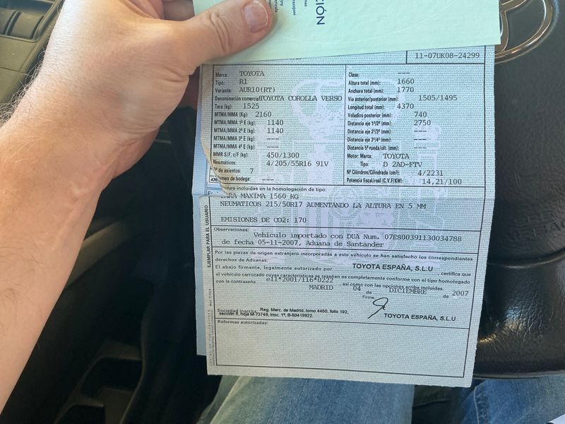 Toyota Corolla Verso 2.2 D-4D 2008 – снимка 6