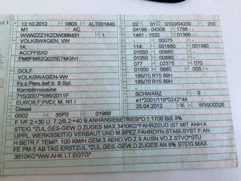 Volkswagen Golf VI 2.0 TDI Match BlueMotion Tech 2012 – снимка 20