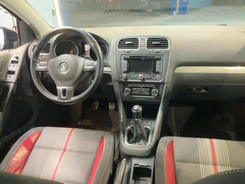 Volkswagen Golf VI 2.0 TDI Match BlueMotion Tech 2012 – снимка 17