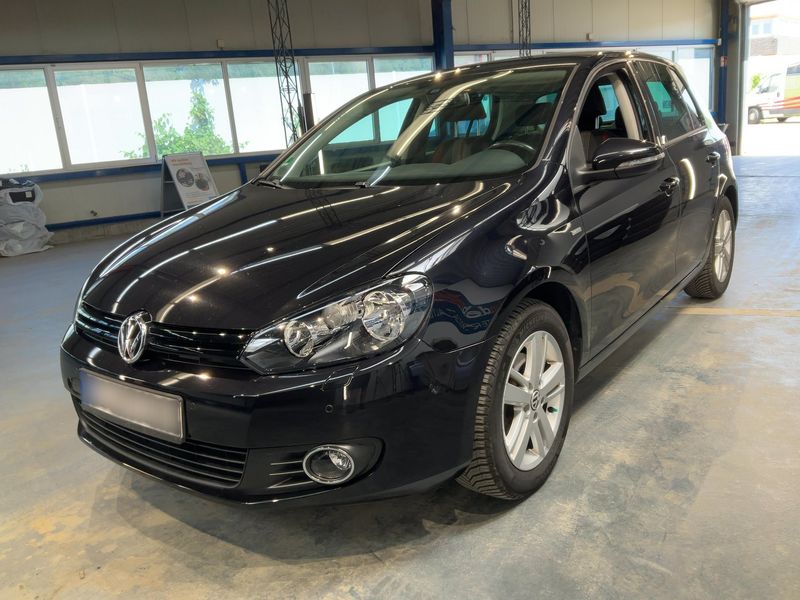 Volkswagen Golf VI 2.0 TDI Match BlueMotion Tech 2012 – снимка 1