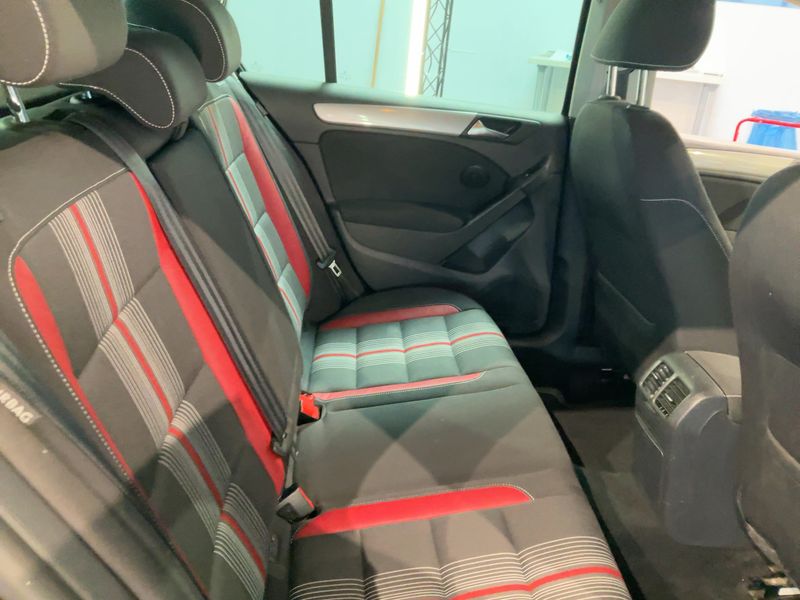 Volkswagen Golf VI 2.0 TDI Match BlueMotion Tech 2012 – снимка 19