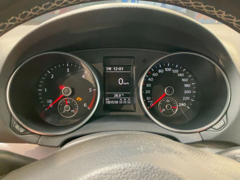 Volkswagen Golf VI 2.0 TDI Match BlueMotion Tech 2012 – снимка 18