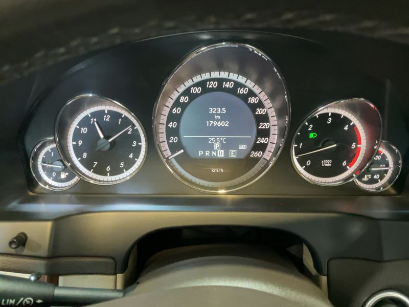 Mercedes-Benz E-Klasse E 350 CDI BlueEfficiency Elegance 2010 – снимка 19
