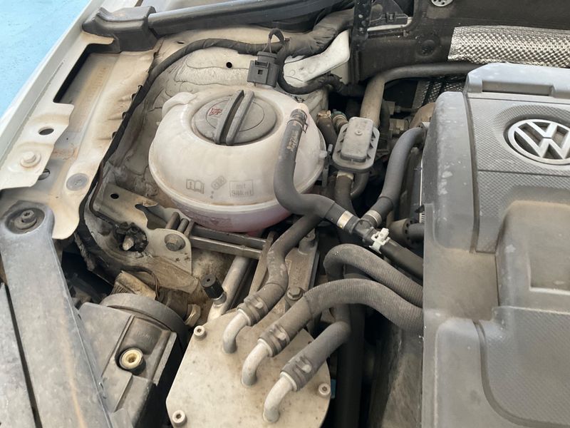 Volkswagen Golf VII 1.6 TDI Comfortline BlueMotion Tech 2014 – снимка 23