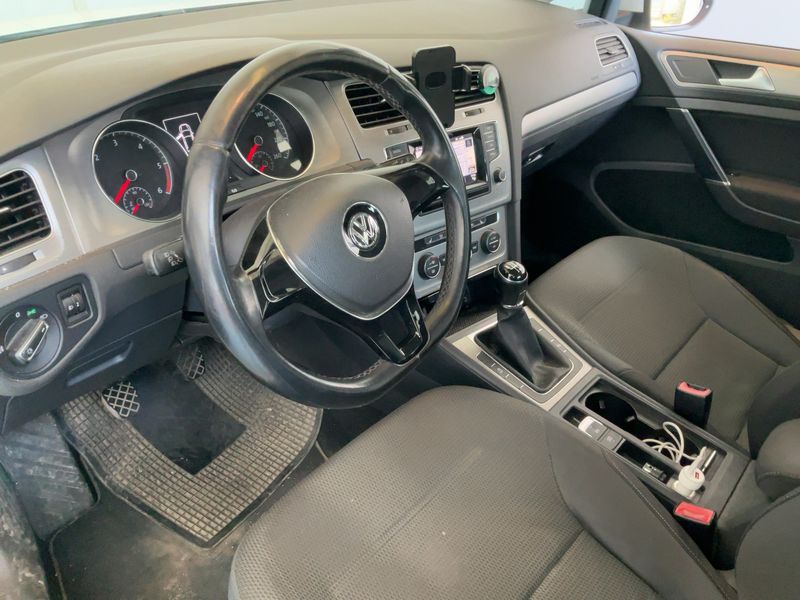 Volkswagen Golf VII 1.6 TDI Comfortline BlueMotion Tech 2014 – снимка 17