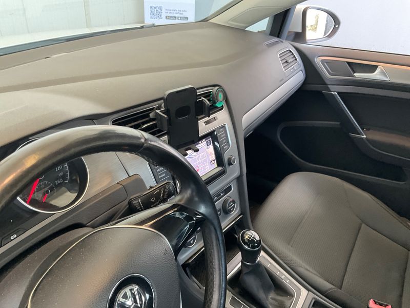 Volkswagen Golf VII 1.6 TDI Comfortline BlueMotion Tech 2014 – снимка 24