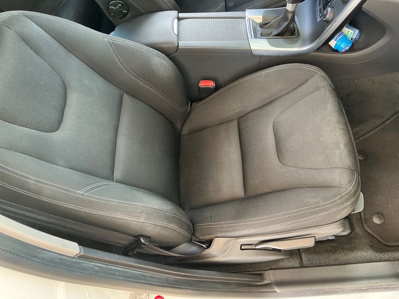 Volvo V60 1.6 D Kinetic 2014 – снимка 24