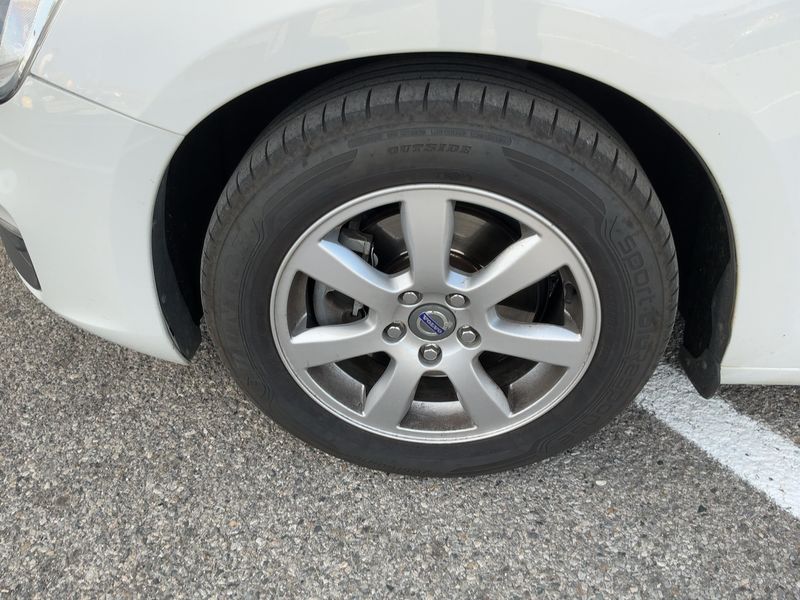 Volvo V60 1.6 D Kinetic 2014 – снимка 3