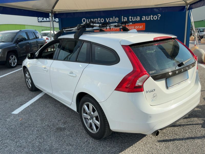 Volvo V60 1.6 D Kinetic 2014 – снимка 6