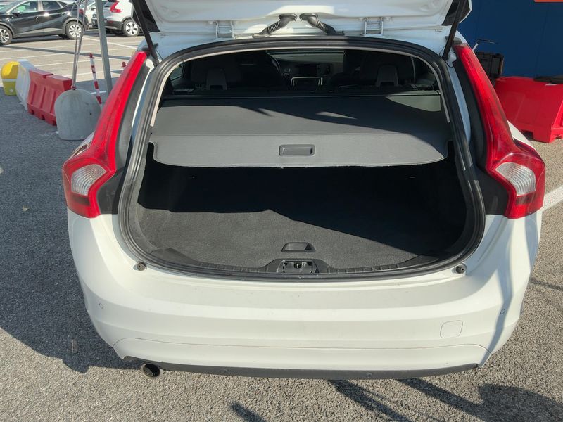 Volvo V60 1.6 D Kinetic 2014 – снимка 15
