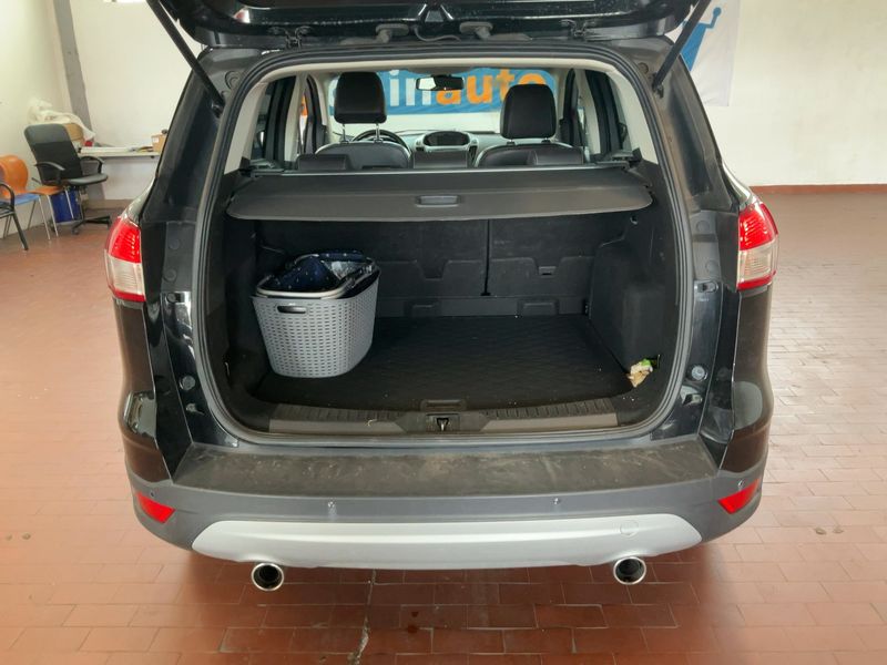 Ford Kuga 2.0 TDCi Titanium 2015 – снимка 15