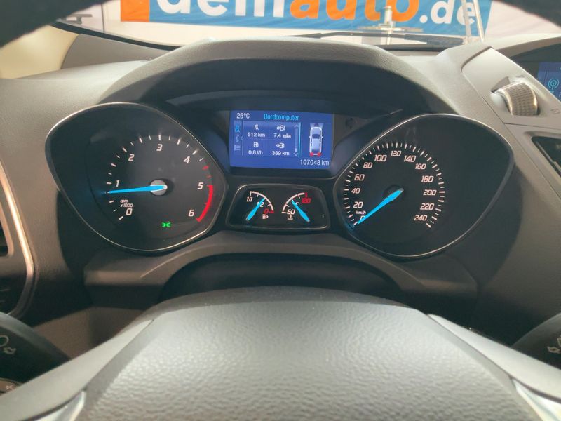 Ford Kuga 2.0 TDCi Titanium 2015 – снимка 18