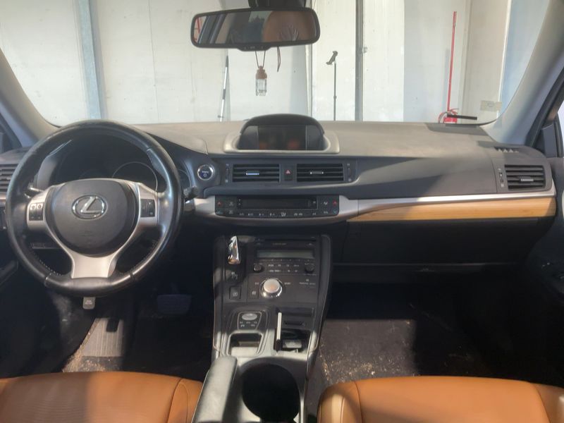 Lexus CT-Serie CT 200h Executive Line 2013 – снимка 17