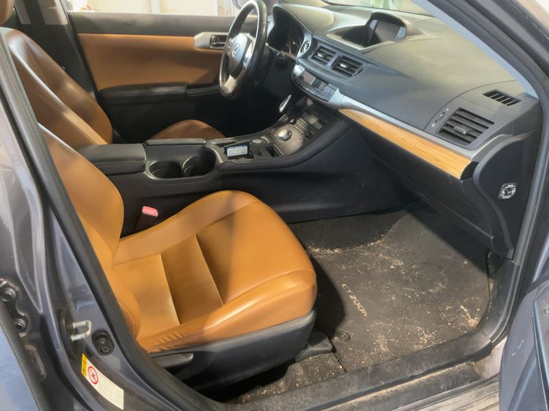 Lexus CT-Serie CT 200h Executive Line 2013 – снимка 16