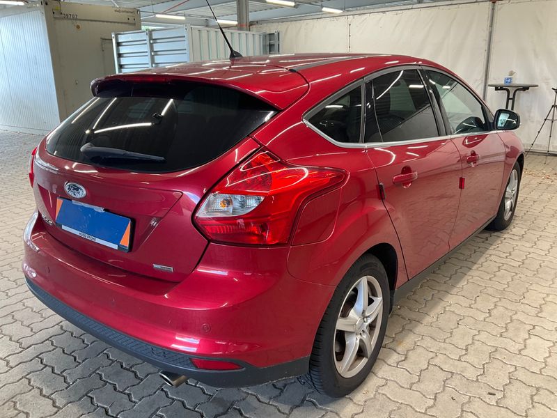 Ford Focus 1.6 EcoBoost Titanium 2011 – снимка 2