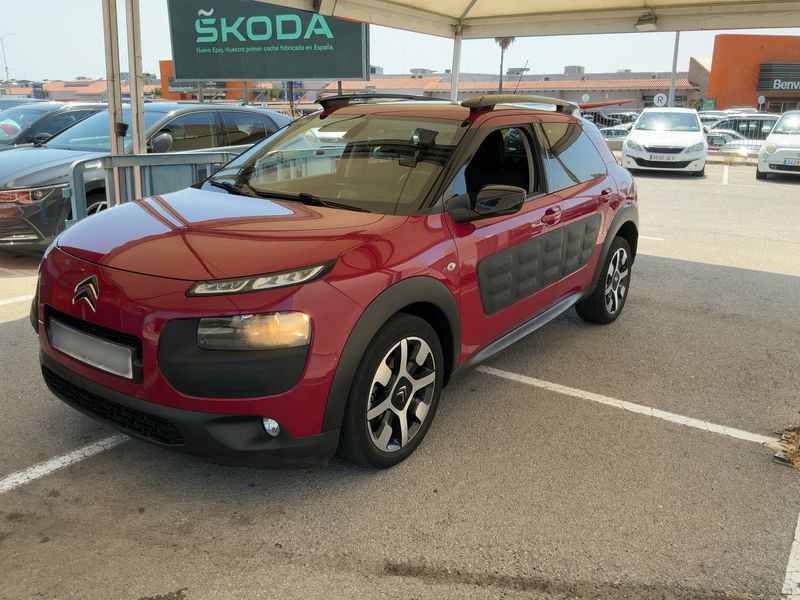 Citroen C4 Cactus 1.6 Blue-HDi Feel 2015 – снимка 2