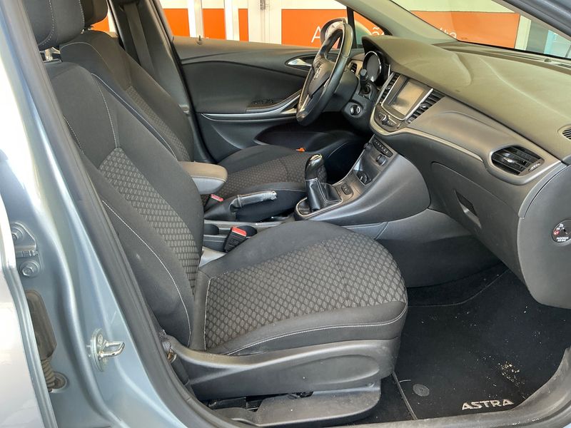 Opel Astra 1.6 CDTI Business Edition 2017 – снимка 16