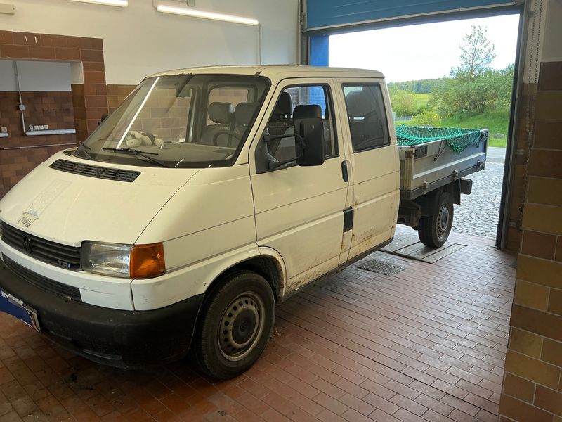 Volkswagen T4 Transporter 2.5 TDI Pritsche Doppelkabine 2001 – снимка 1