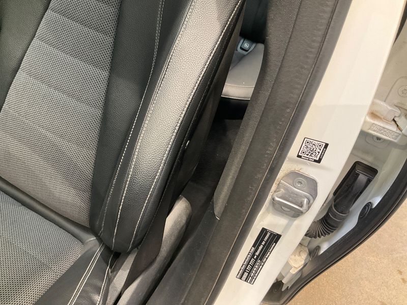 Mercedes-Benz E-Klasse E 220 d Avantgarde 2018 – снимка 24
