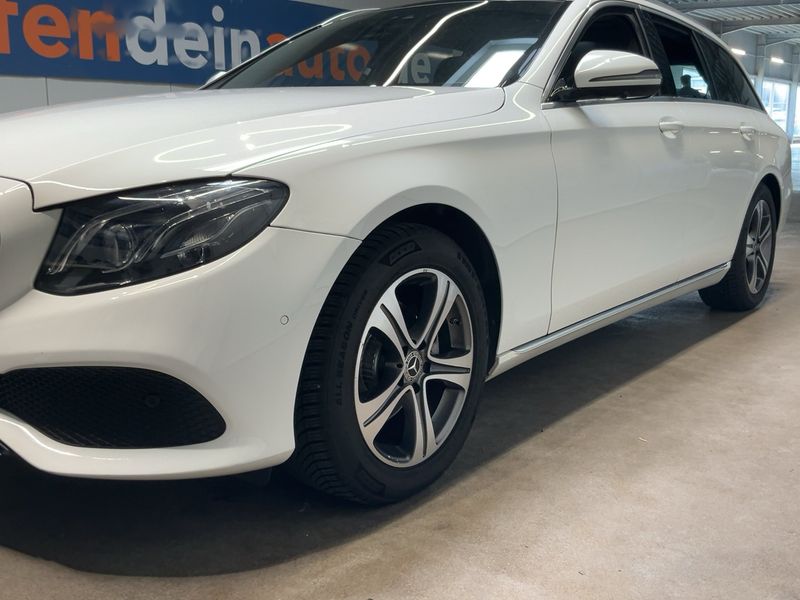 Mercedes-Benz E-Klasse E 220 d Avantgarde 2018 – снимка 2