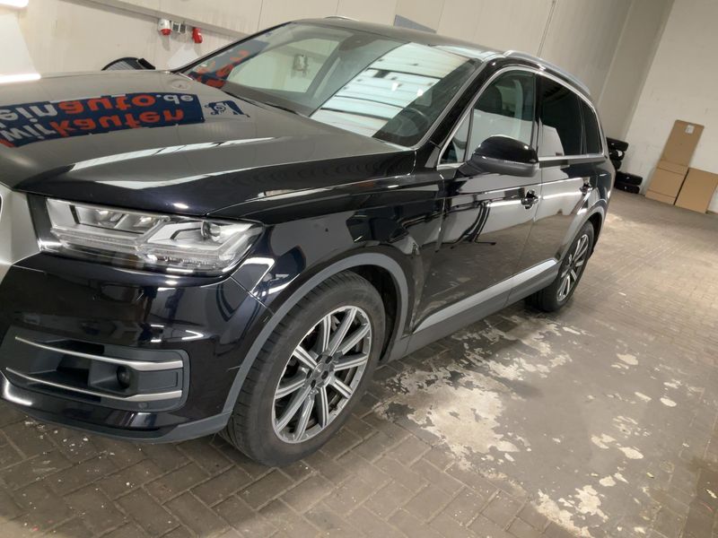 Audi Q7 50 TDI quattro 2019 – снимка 2