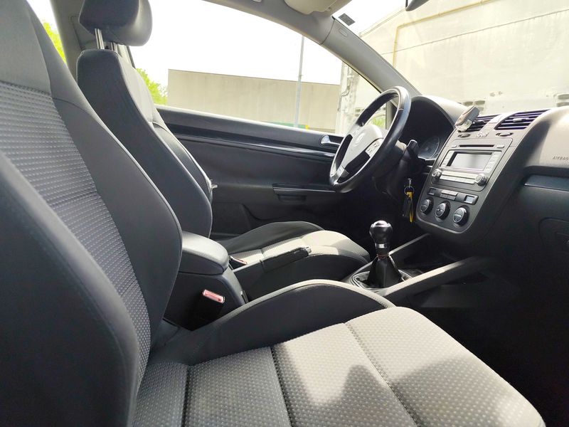 Volkswagen Golf V 1.9 TDI GT Sport 2008 – снимка 10