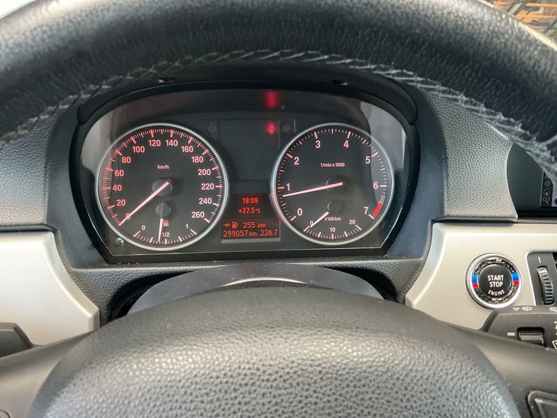 BMW 3er 318i 2011 – снимка 4