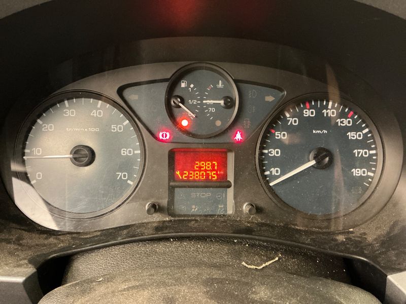 Citroen Berlingo 1.6 HDi Multispace 2011 – снимка 4