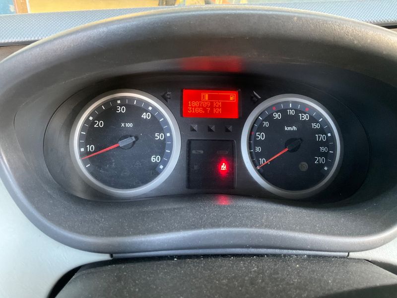 Renault Trafic 2.0 dCi Generation Evado 2012 – снимка 18