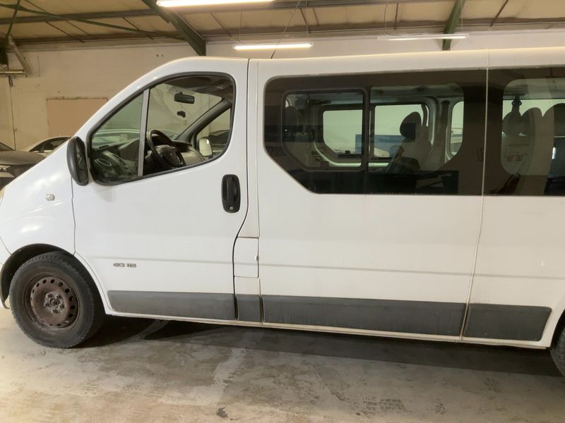 Renault Trafic 2.0 dCi Generation Evado 2012 – снимка 4