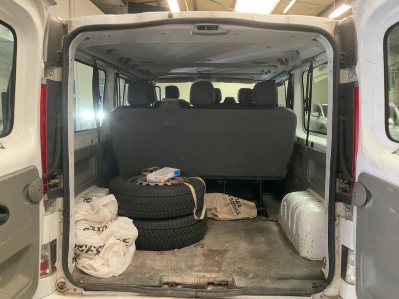 Renault Trafic 2.0 dCi Generation Evado 2012 – снимка 15