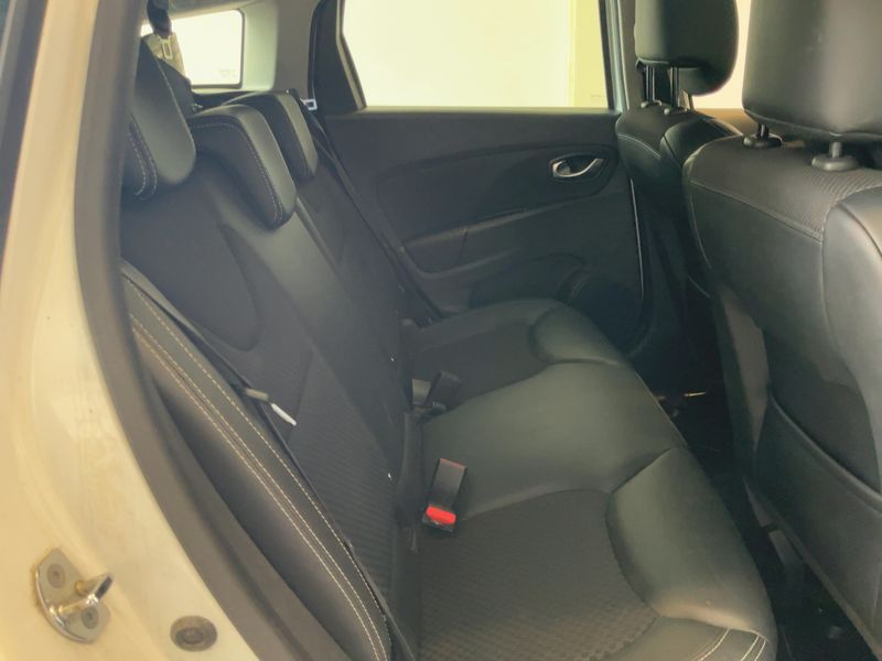 Renault Clio 1.5 dCi Intens 2017 – снимка 20