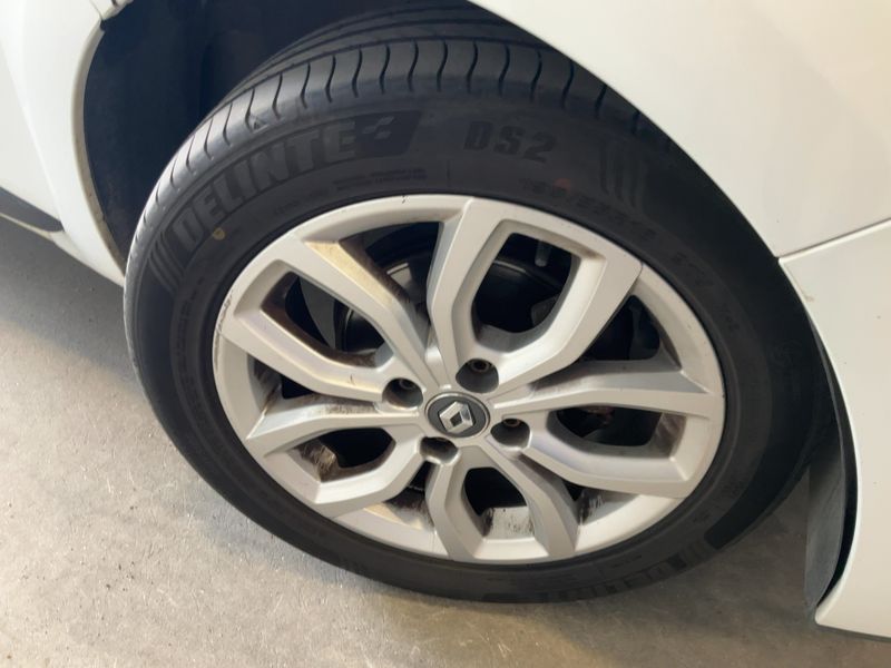Renault Clio 1.5 dCi Intens 2017 – снимка 11