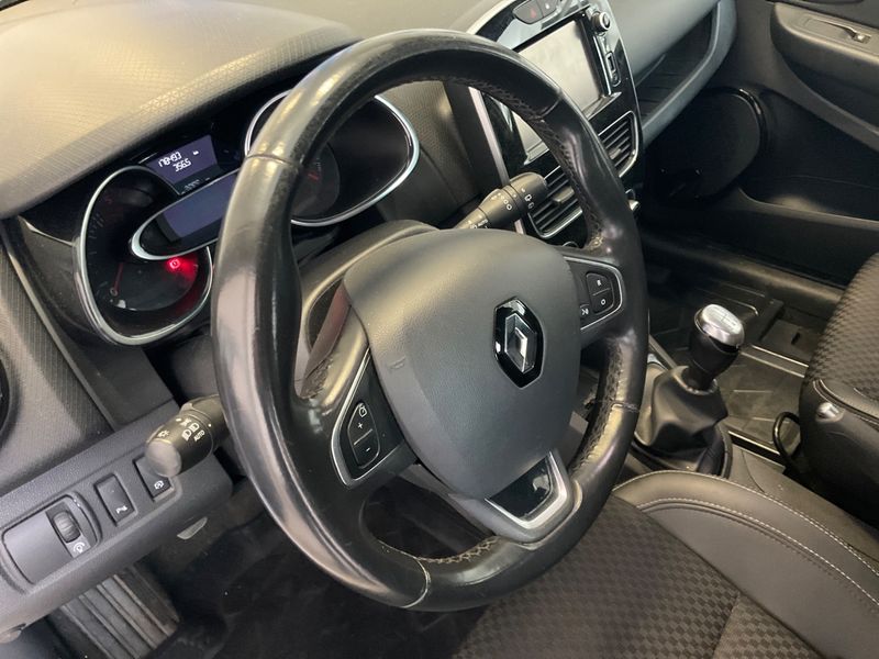 Renault Clio 1.5 dCi Intens 2017 – снимка 30