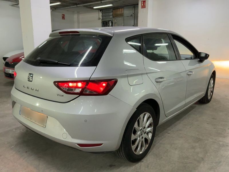 Seat Leon 1.6 TDI Style 2015 – снимка 8