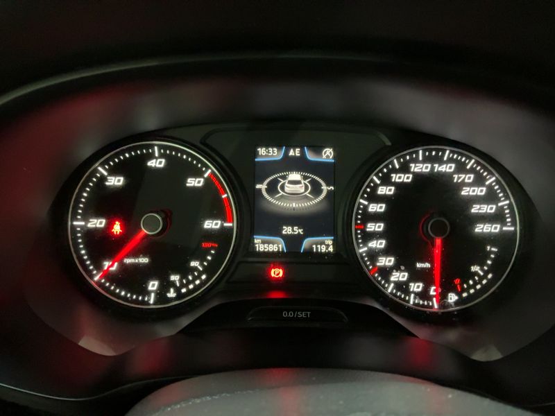 Seat Leon 1.6 TDI Style 2015 – снимка 18