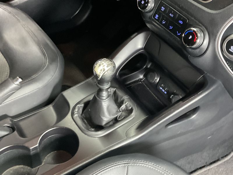 Hyundai ix35 1.7 CRDi Style Blue 2WD 2012 – снимка 30
