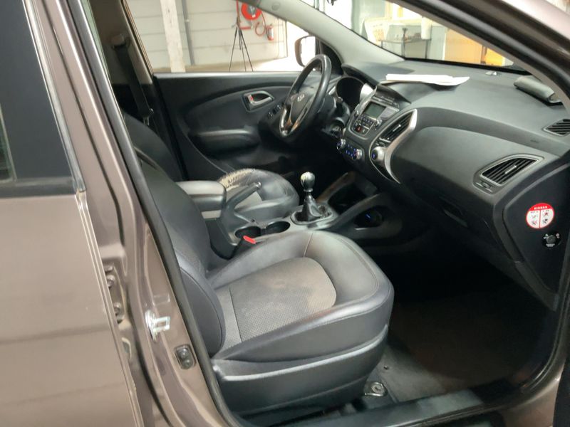 Hyundai ix35 1.7 CRDi Style Blue 2WD 2012 – снимка 16