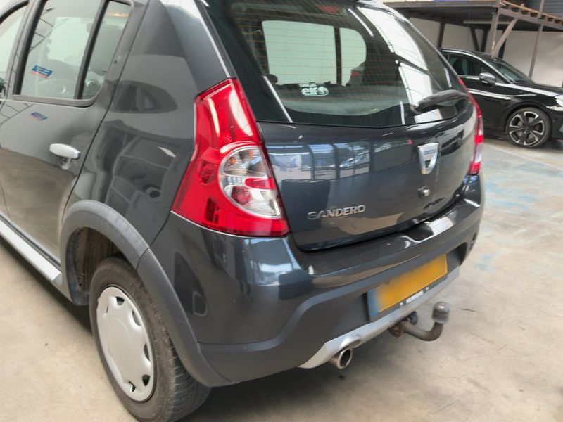 Dacia Sandero 1.6 Stepway 2011 – снимка 6