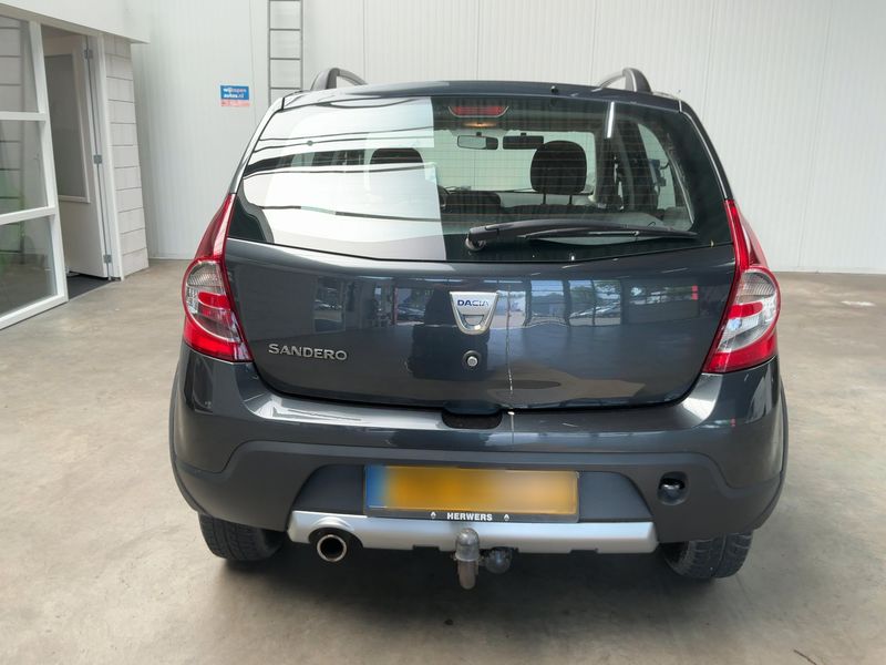 Dacia Sandero 1.6 Stepway 2011 – снимка 7