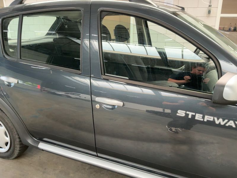 Dacia Sandero 1.6 Stepway 2011 – снимка 10