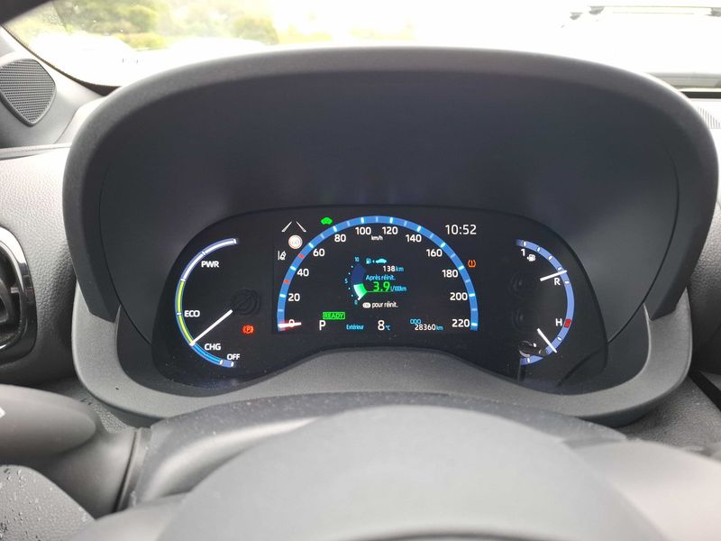 Toyota Yaris Cross 1.5 Hybrid Trail 2022 – снимка 12